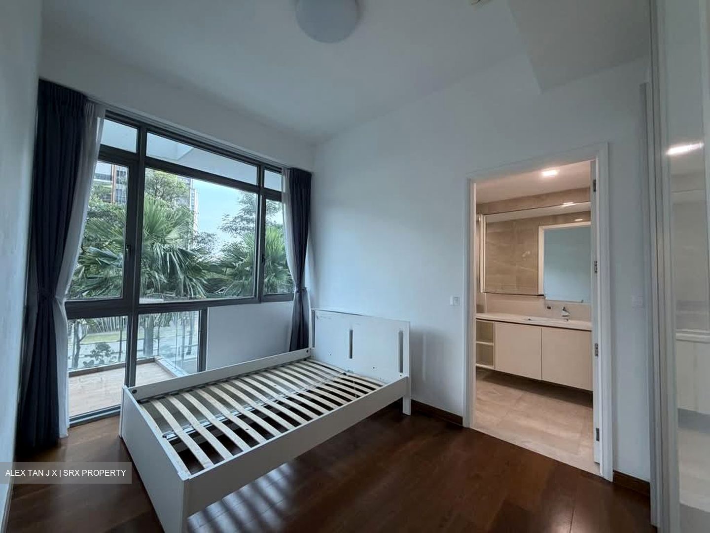 Kingsford . Hillview Peak (D23), Condominium #601034031